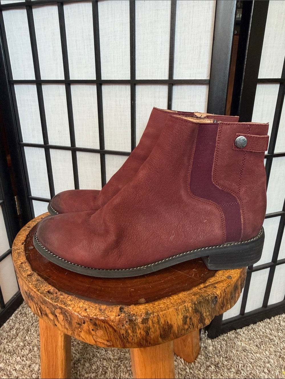 Franco Sarto Burgundy Leather Ankle Booties Size 8.5 Zip Interior Rubber Sole